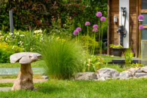 20220510 AP 107 B9780 300x200 - Plantation d’arbustes, de vivaces : pour quel style de massif choisir les bonnes plantes