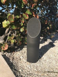 ed822caa246321981a381bbe8441a79c 225x300 - Sonorisation de jardin : la touche en plus pour le bien-être