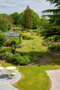 5 erreurs courantes qui empêchent votre gazon d’être vert