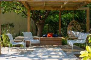 Plantation printanière : les soins à apporter pour une bonne reprise