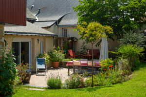 Plantation printanière : les soins à apporter pour une bonne reprise