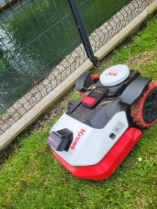 Robot de tonte du nouveau GPS, caméra : quelle technologie ?