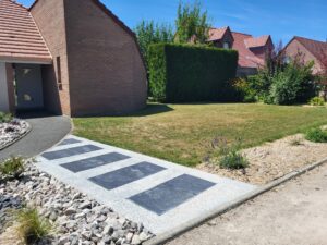 Gazon grillé après une canicule : que faire pour sauver sa pelouse ?