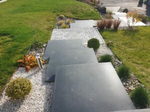 Les tailles de septembre pour un beau jardin d’hiver