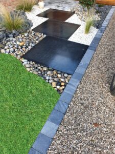 Les tailles de septembre pour un beau jardin d’hiver